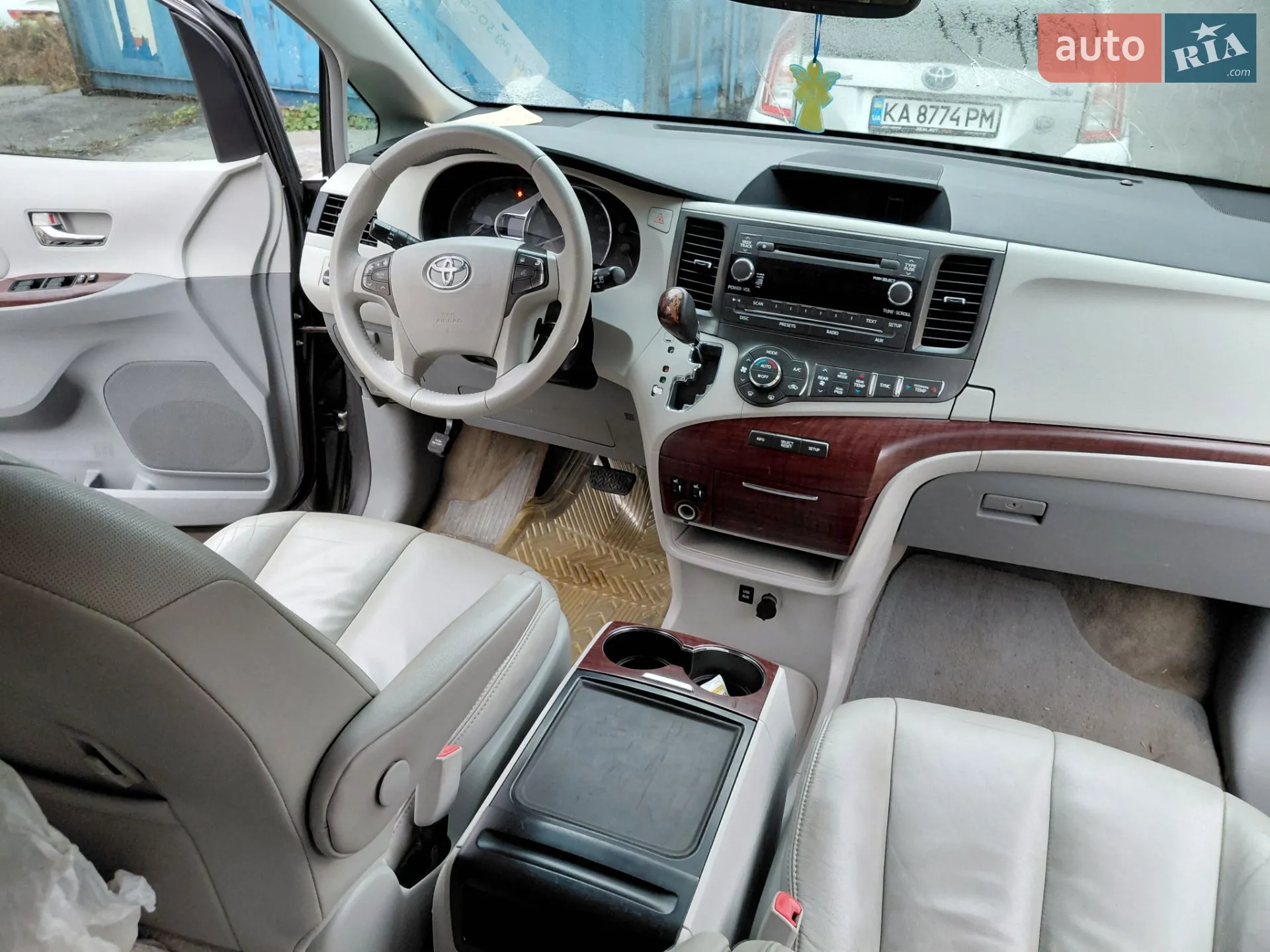 2014 Toyota Sienna - мініатюра 13