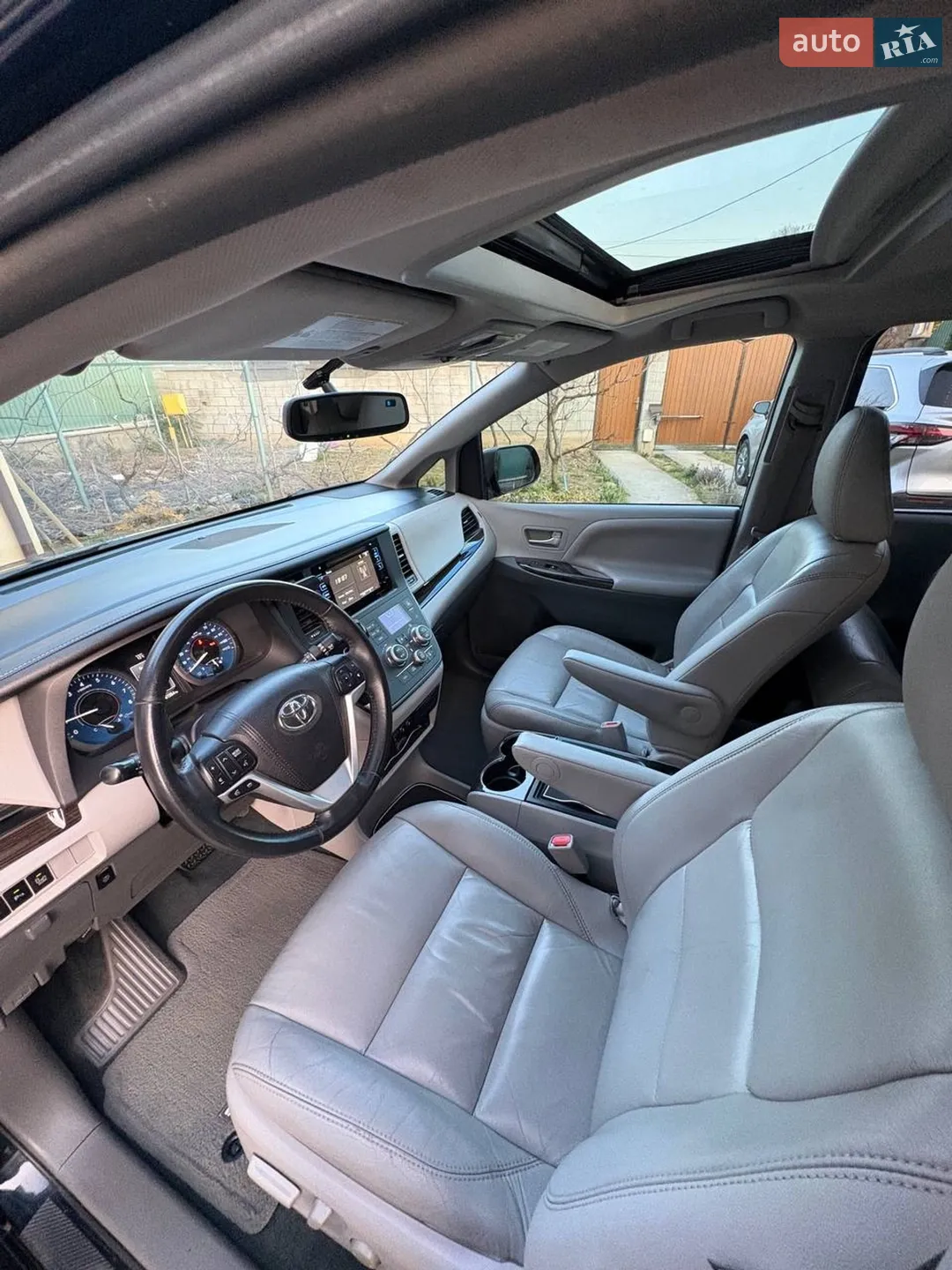 2017 Toyota Sienna - мініатюра 20
