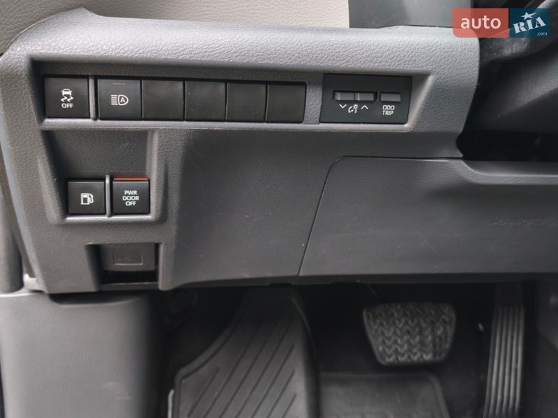 Минивэн Toyota Sienna 2023 в Белой Церкви