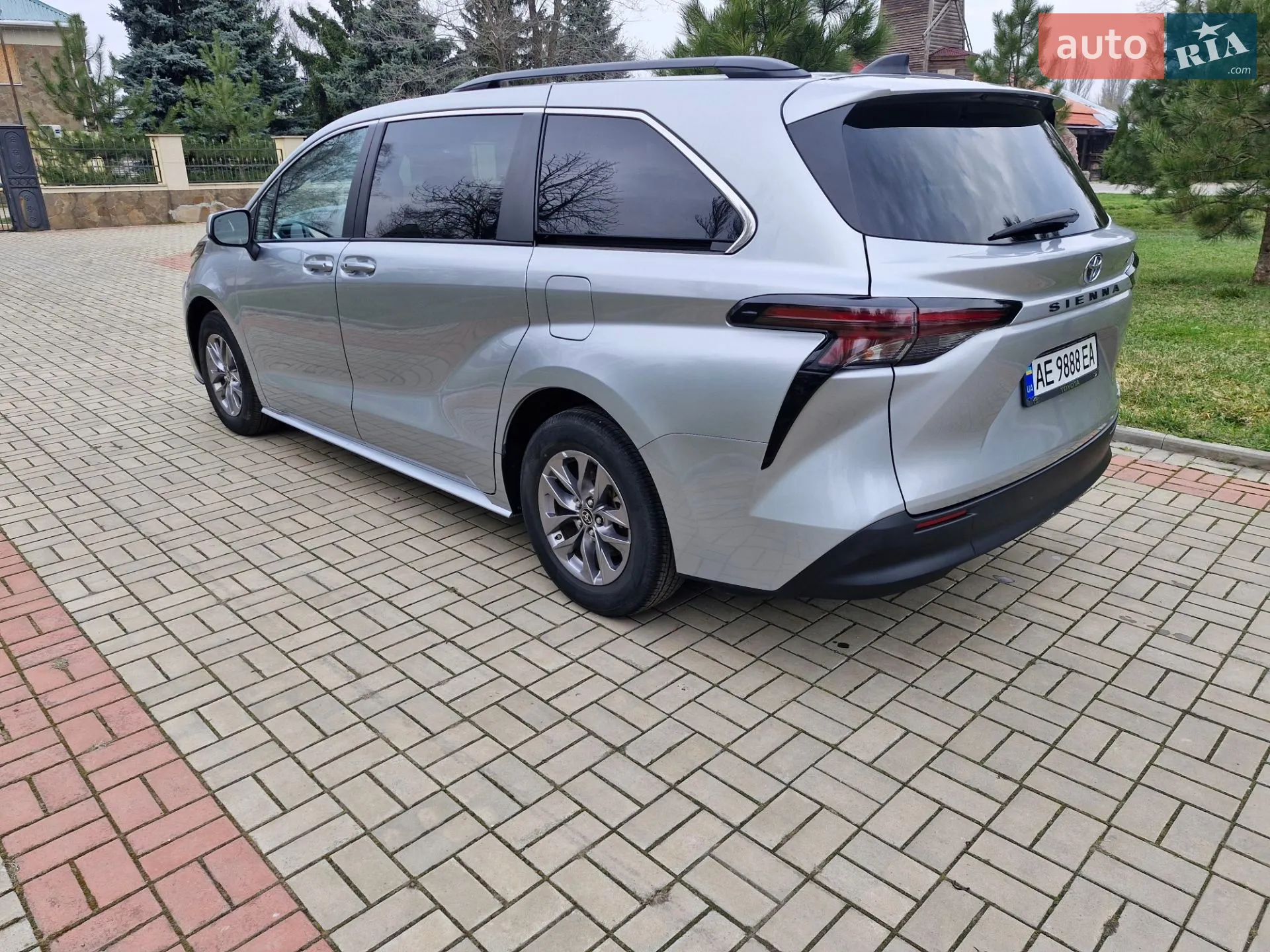 2023 Toyota Sienna - мініатюра 4