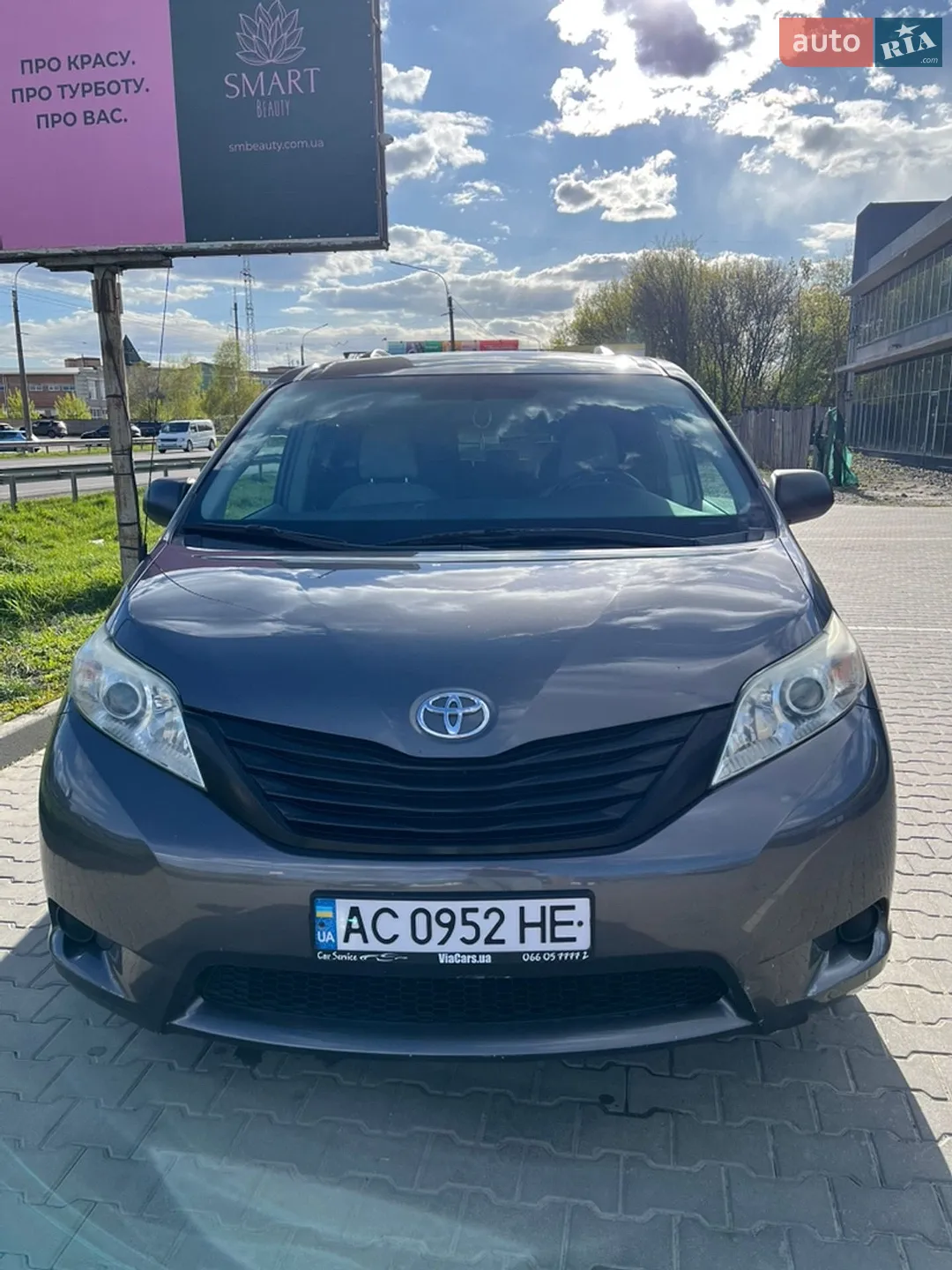 2011 Toyota Sienna - мініатюра 3