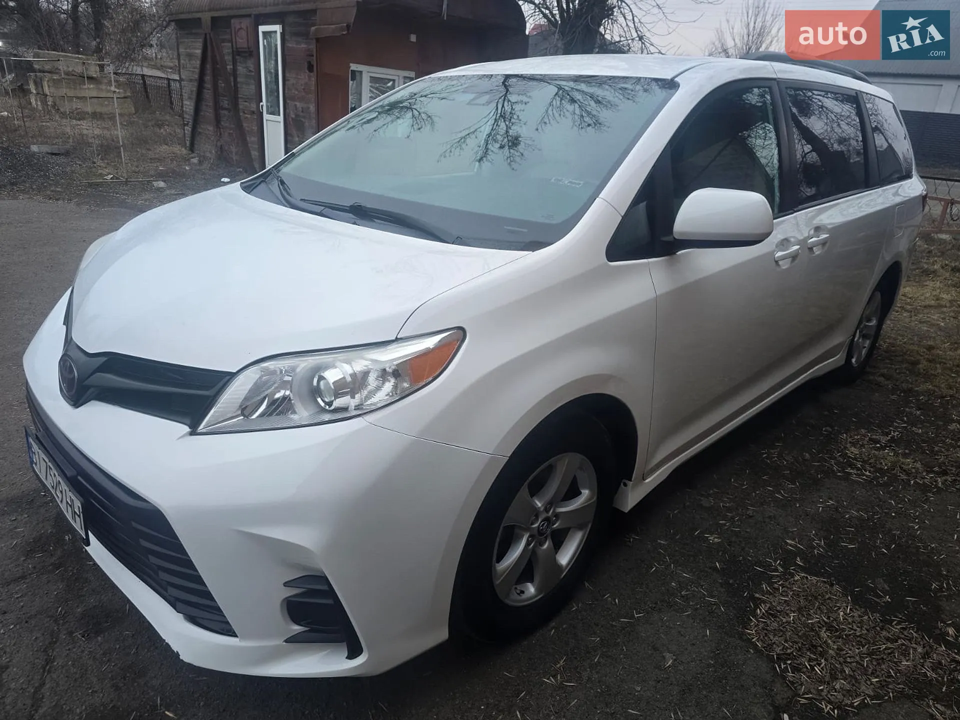 2019 Toyota Sienna - фото 1