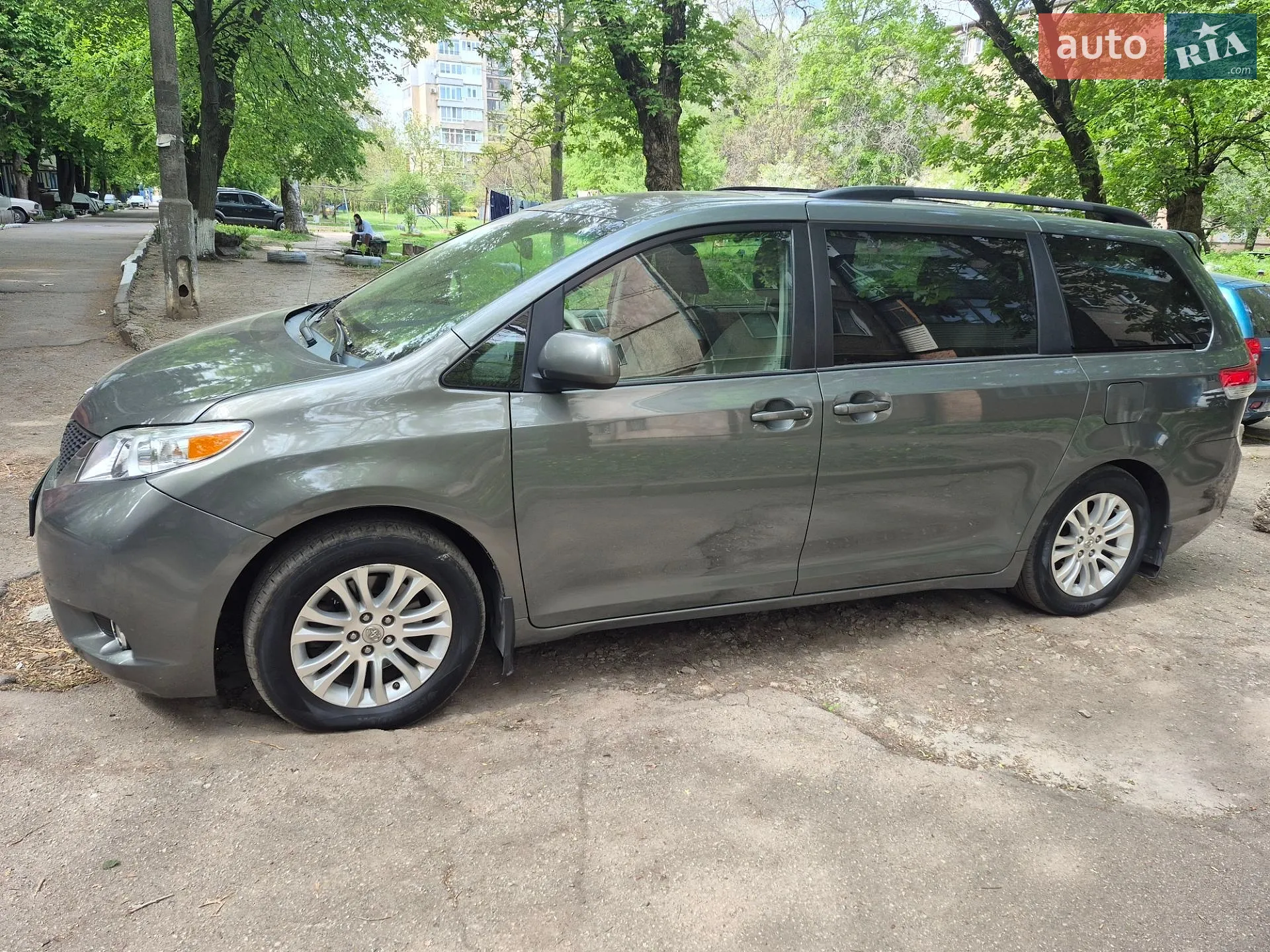2014 Toyota Sienna - мініатюра 4