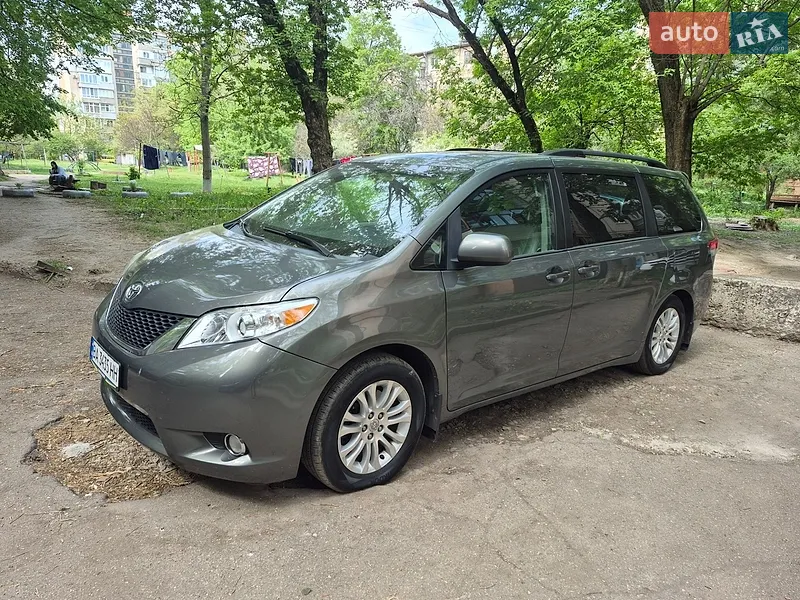 Toyota Sienna