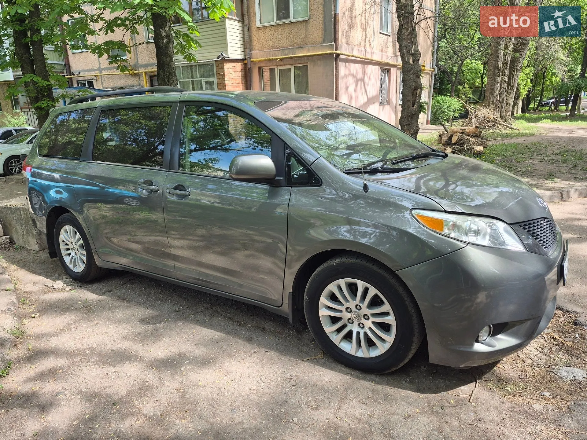 2014 Toyota Sienna - мініатюра 8