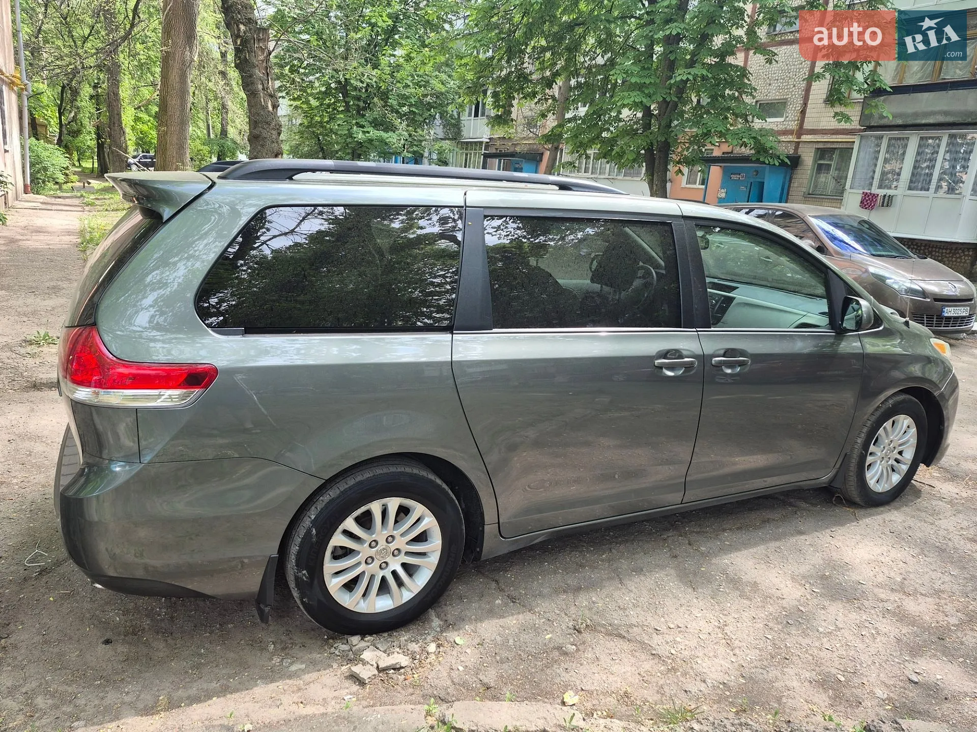 2014 Toyota Sienna - мініатюра 10