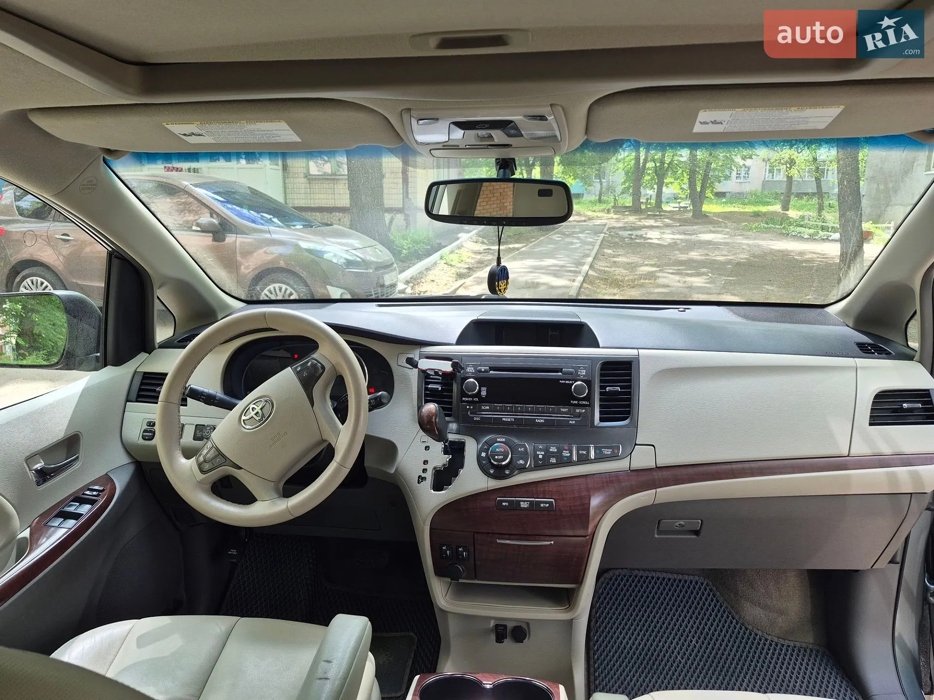 2014 Toyota Sienna - мініатюра 14