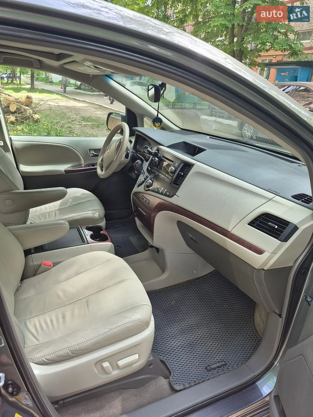 2014 Toyota Sienna - мініатюра 13