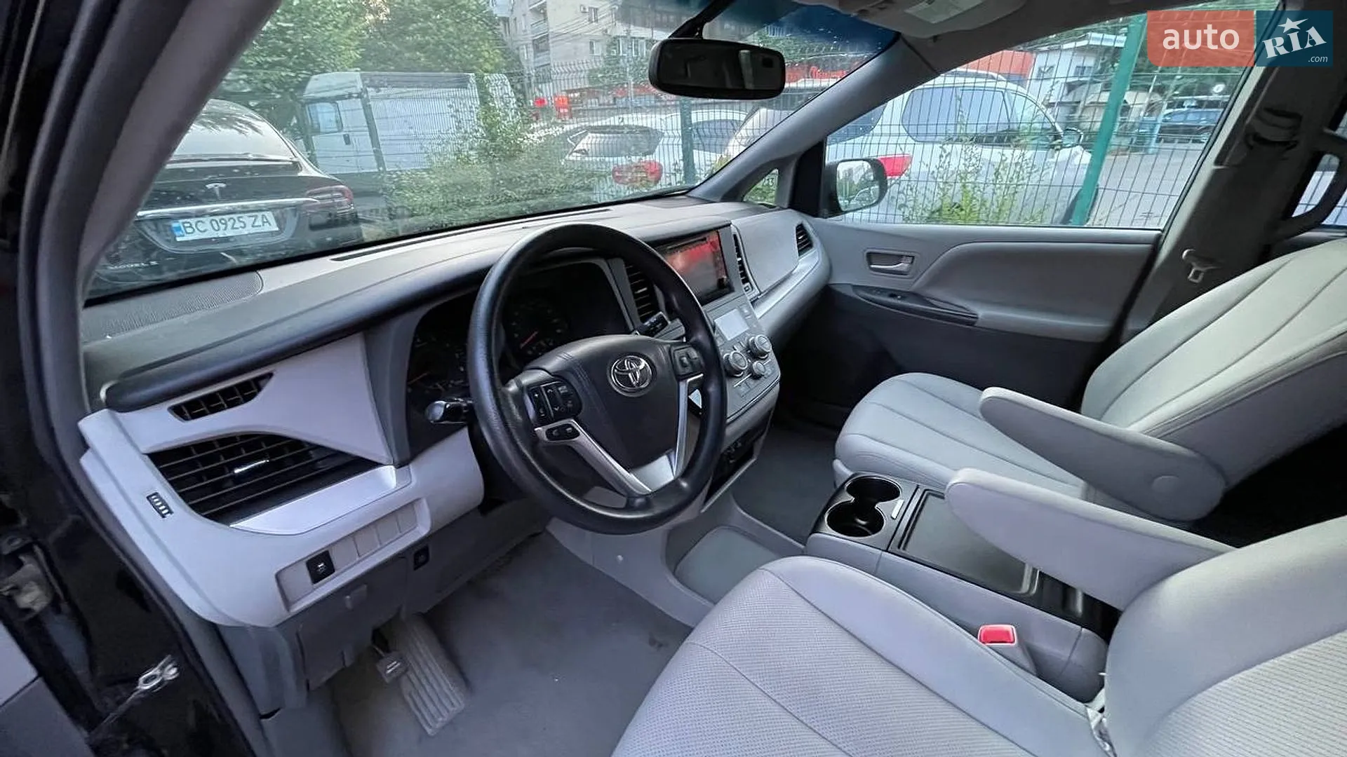 2015 Toyota Sienna - мініатюра 10