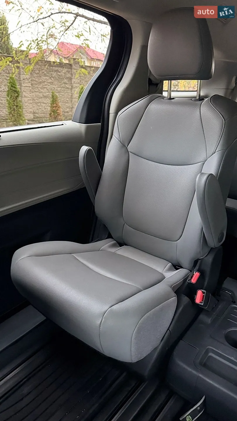 2024 Toyota Sienna - мініатюра 11