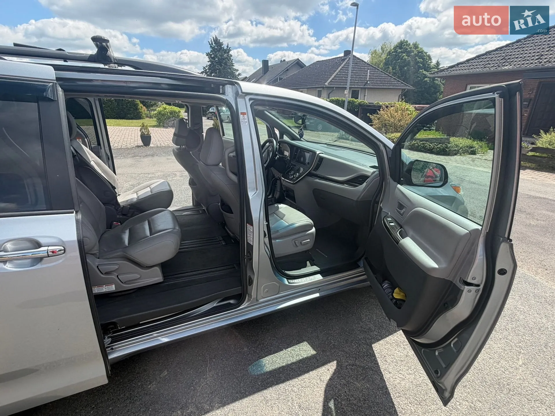 2016 Toyota Sienna - мініатюра 5