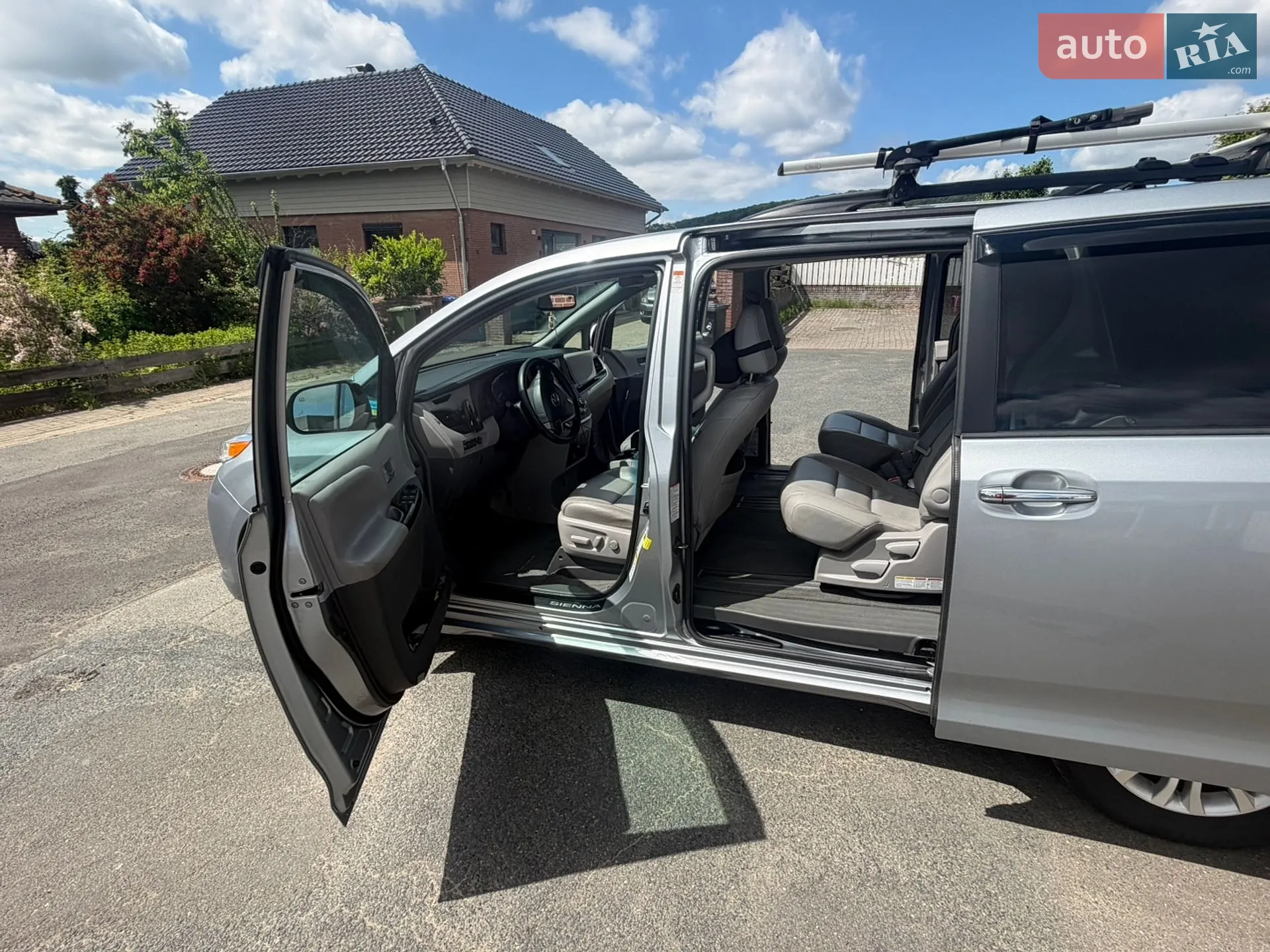 2016 Toyota Sienna - мініатюра 6