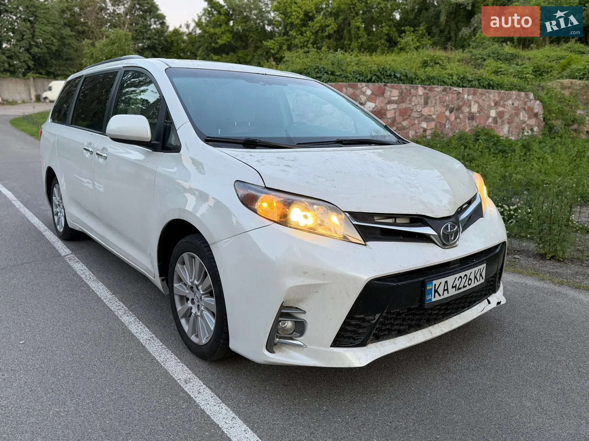 2015 Toyota Sienna - фото 1