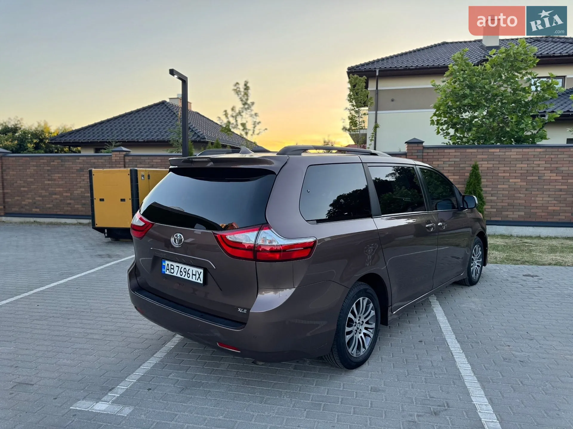 2019 Toyota Sienna - мініатюра 11