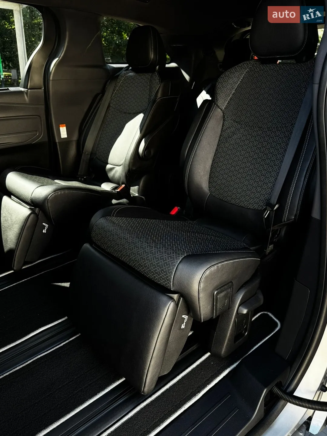 2023 Toyota Sienna - мініатюра 14