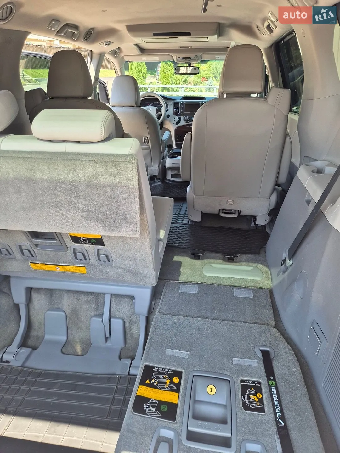 2012 Toyota Sienna - мініатюра 17