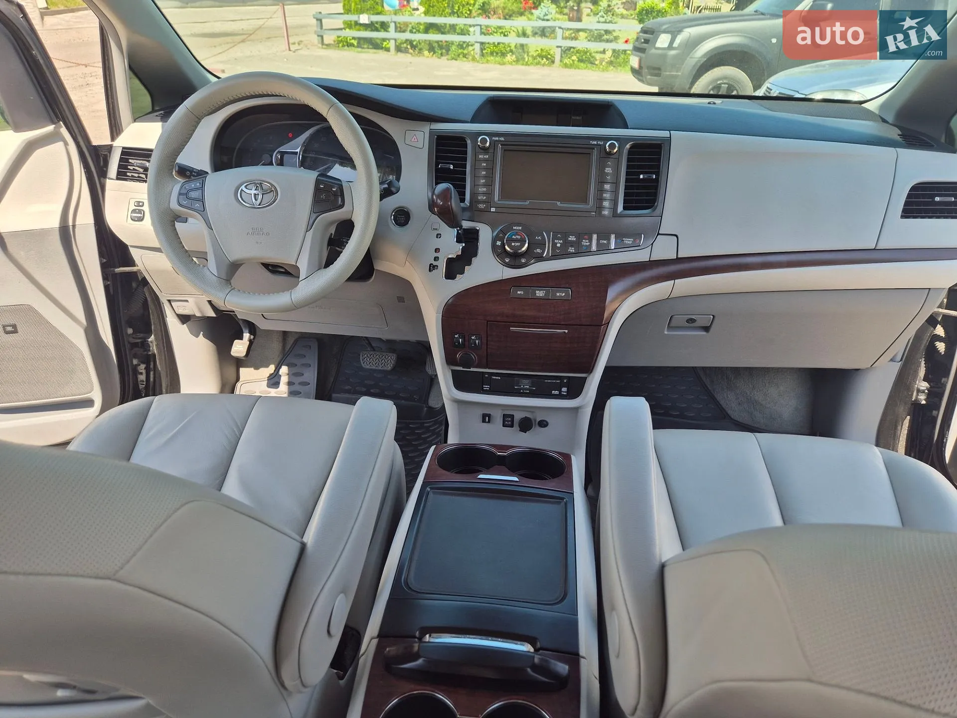 2012 Toyota Sienna - мініатюра 22