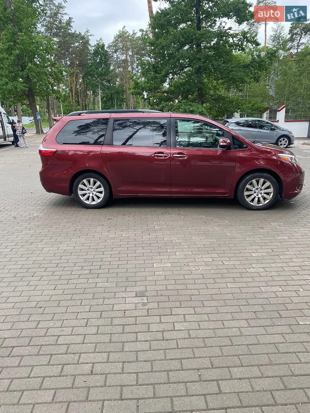 2015 Toyota Sienna - фото 1