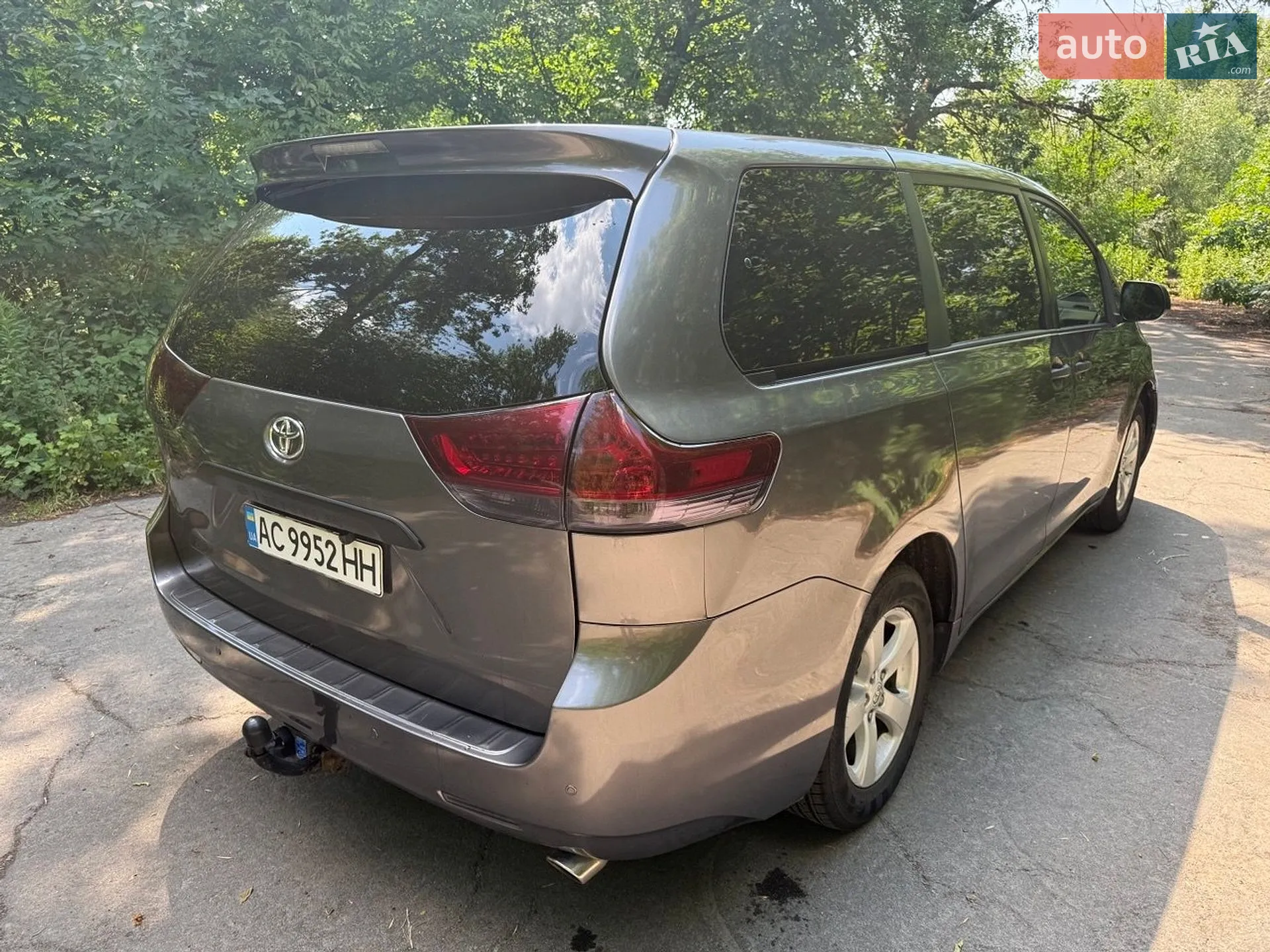 2010 Toyota Sienna - мініатюра 5