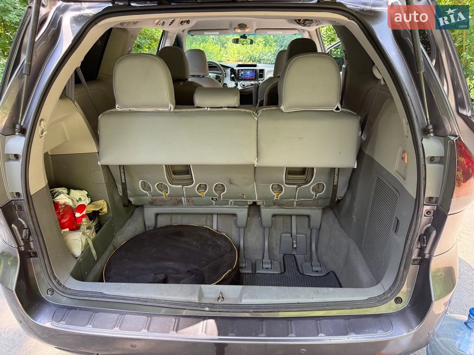 2010 Toyota Sienna - мініатюра 13
