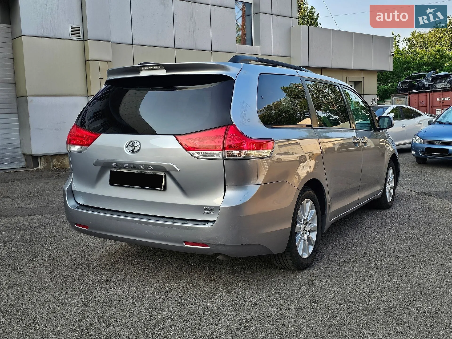 2013 Toyota Sienna - мініатюра 9