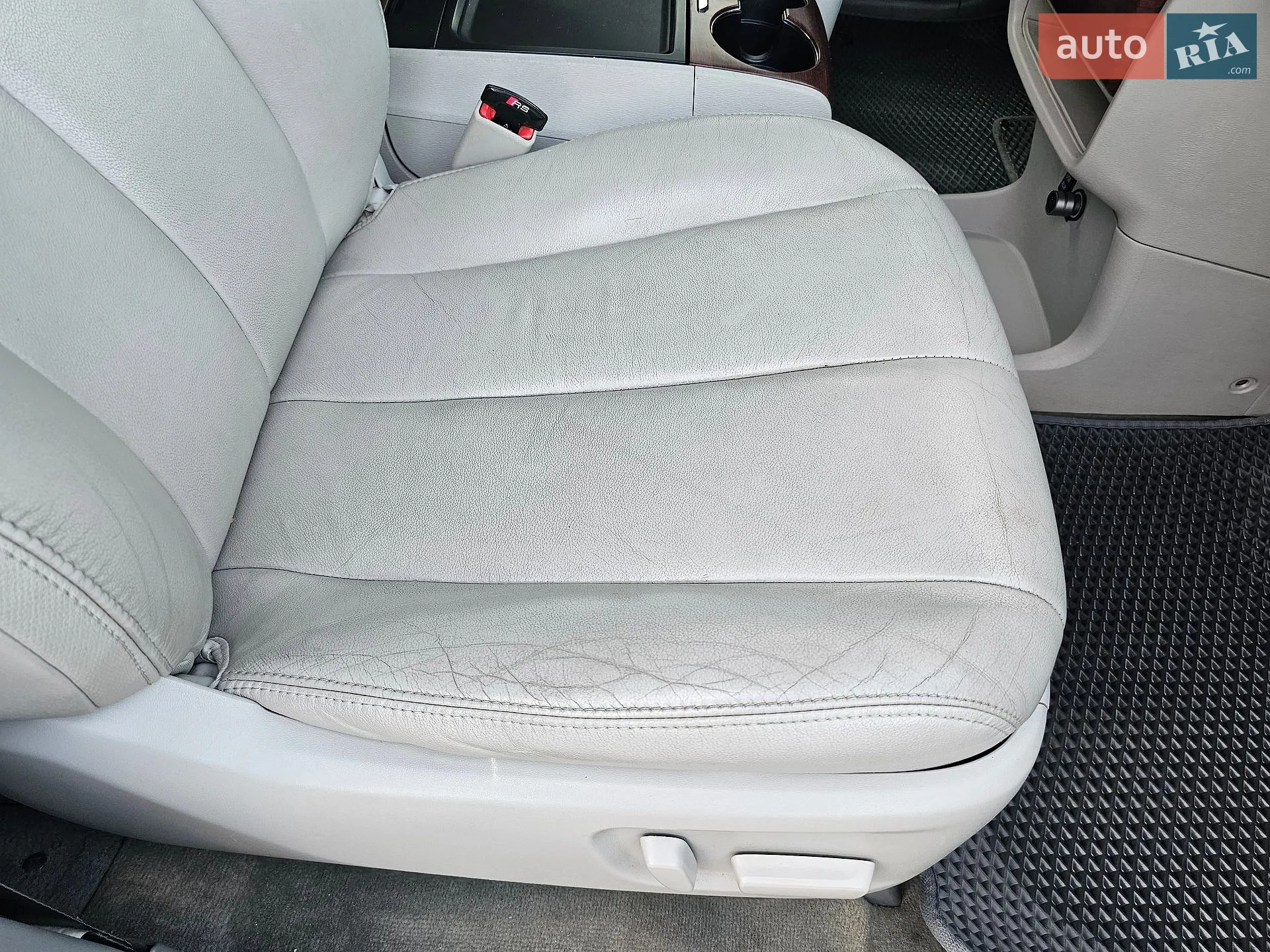 2013 Toyota Sienna - мініатюра 18