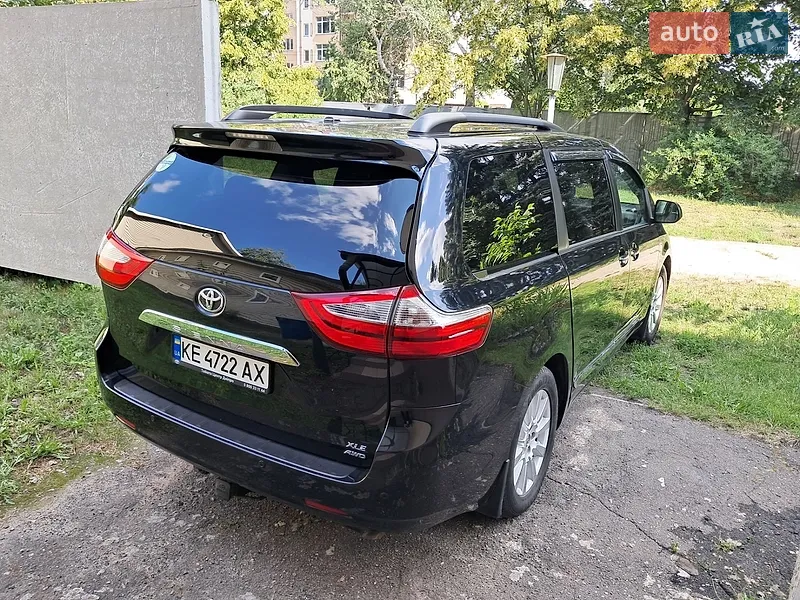 Toyota Sienna 2017