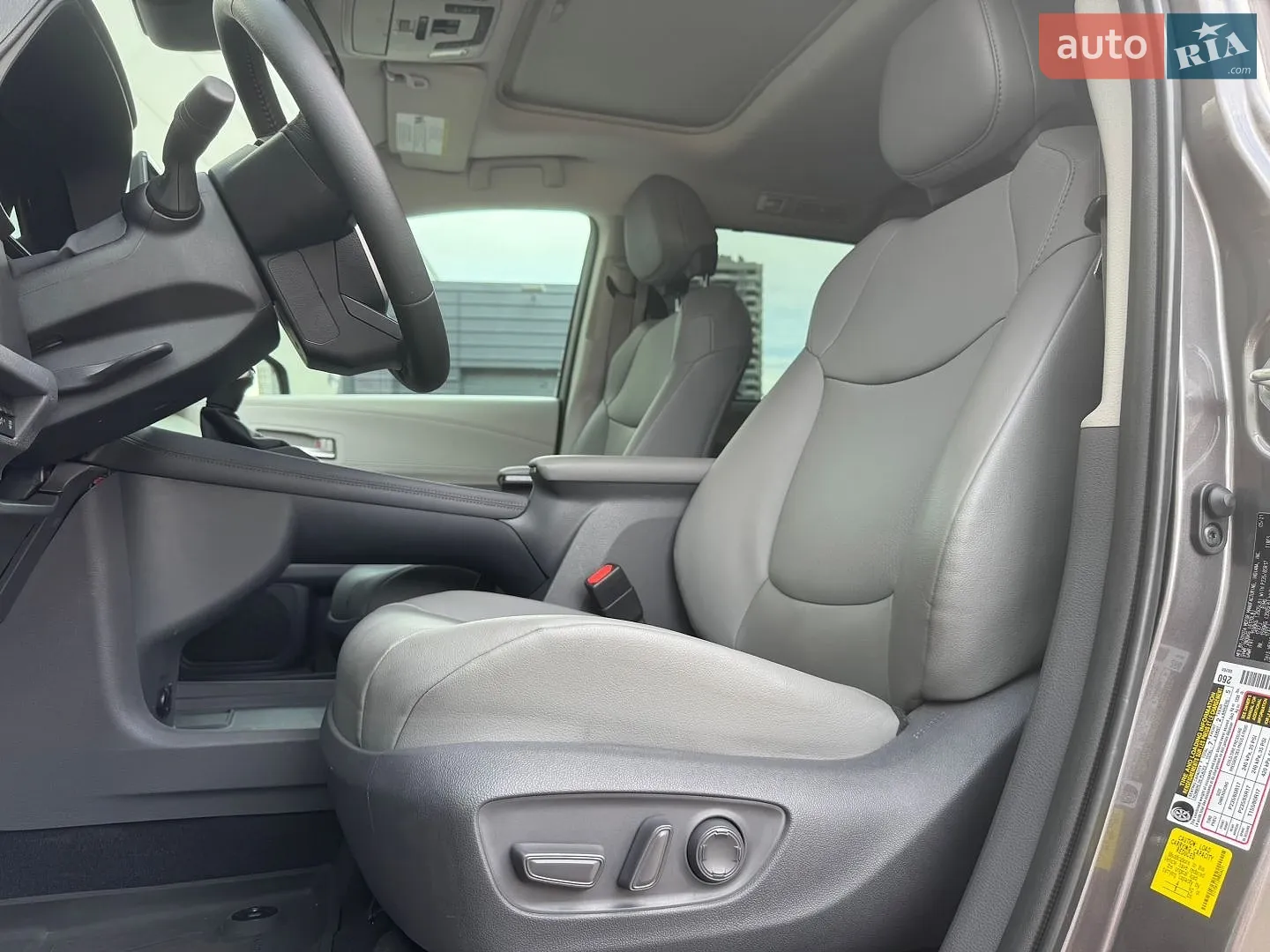 2021 Toyota Sienna - мініатюра 26