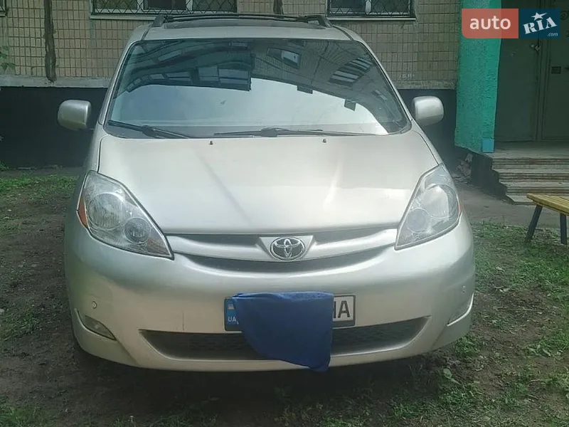 Toyota Sienna 2007
