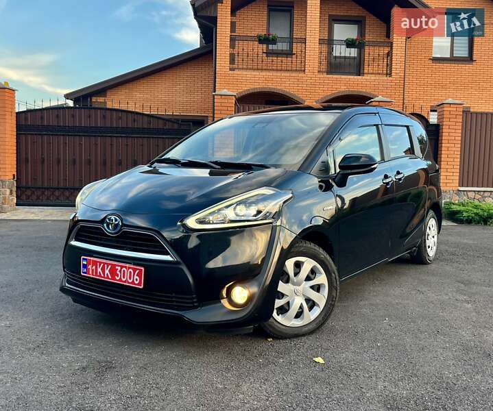 Toyota Sienta 2017