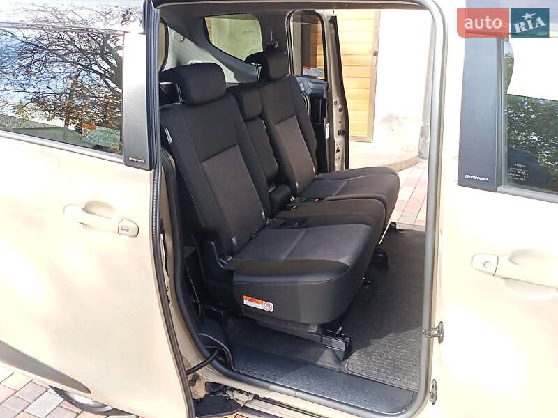 Минивэн Toyota Sienta 2018 в Одессе фото 65 Минивэн Toyota Sienta 2018 в Одессе