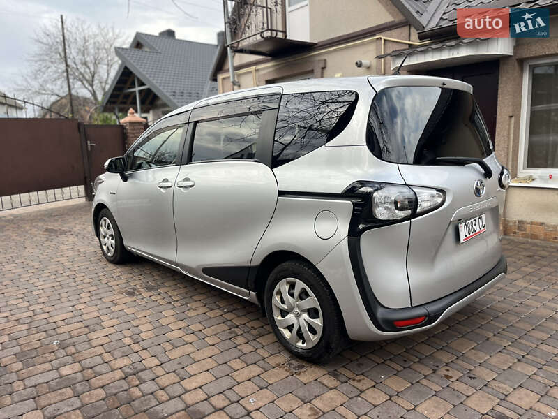 Минивэн Toyota Sienta 2018 в Белой Церкви