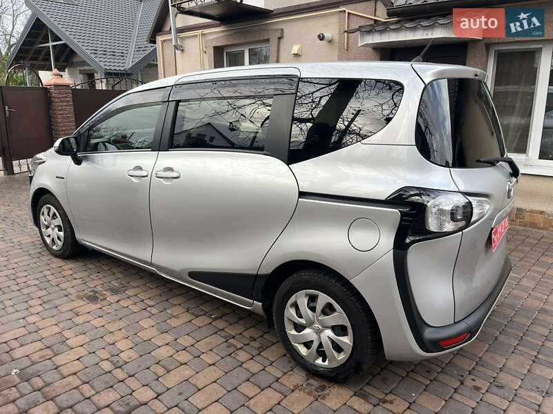 Минивэн Toyota Sienta 2018 в Белой Церкви