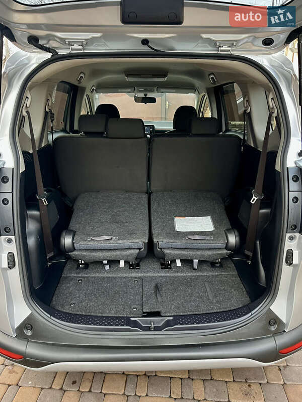 Минивэн Toyota Sienta 2018 в Белой Церкви