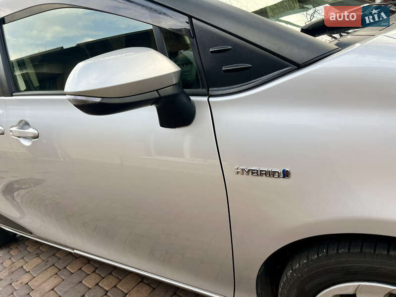 Минивэн Toyota Sienta 2018 в Белой Церкви