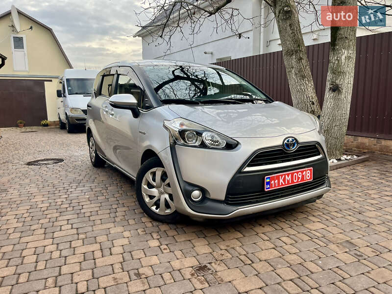 Минивэн Toyota Sienta 2018 в Белой Церкви