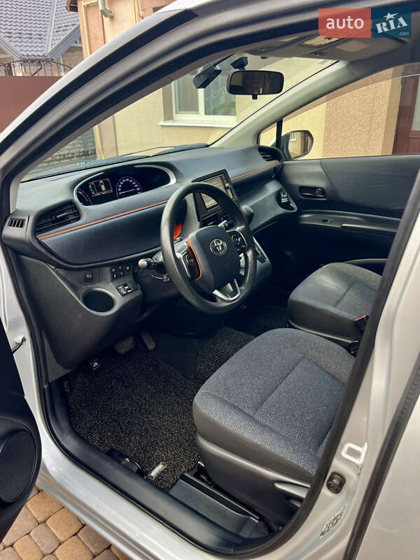 Минивэн Toyota Sienta 2018 в Белой Церкви