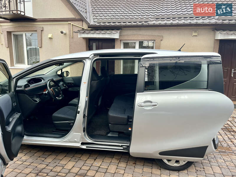 Минивэн Toyota Sienta 2018 в Белой Церкви