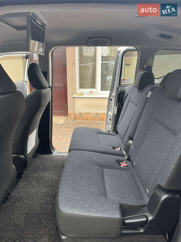 Минивэн Toyota Sienta 2018 в Белой Церкви