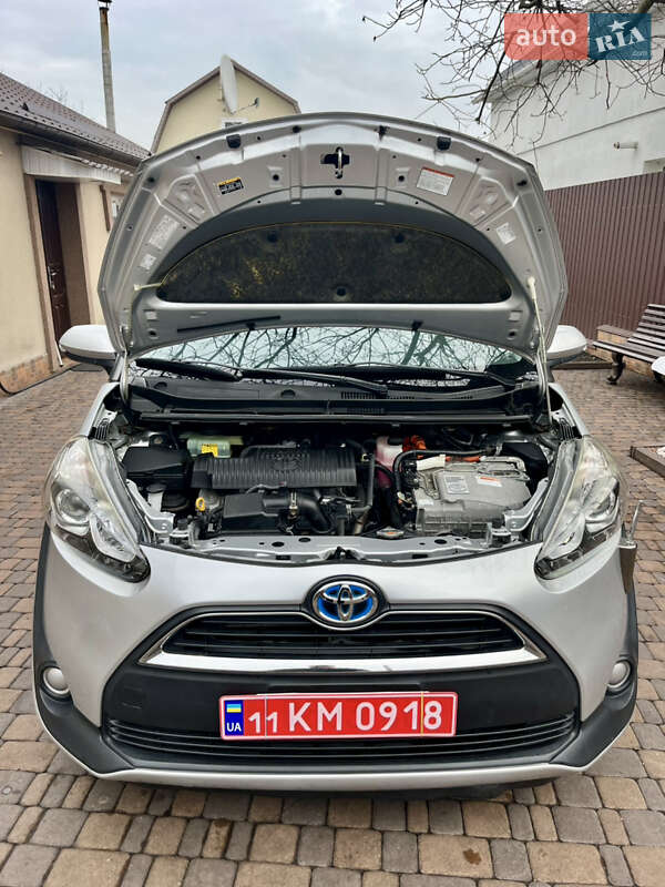 Минивэн Toyota Sienta 2018 в Белой Церкви