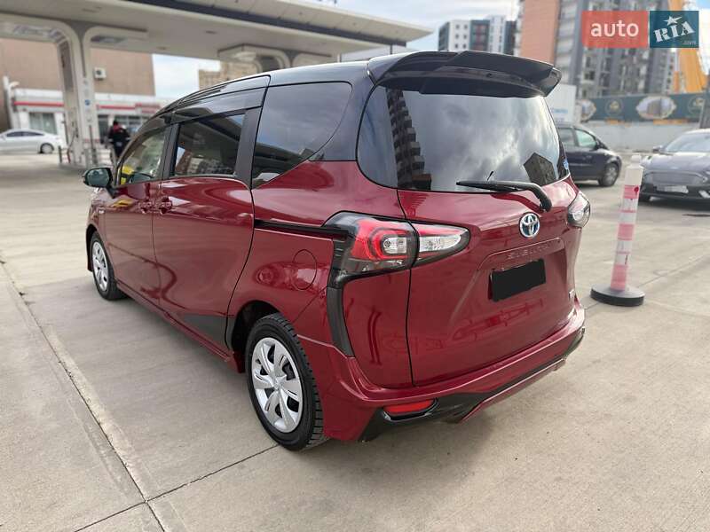 Минивэн Toyota Sienta 2020 в Фастове