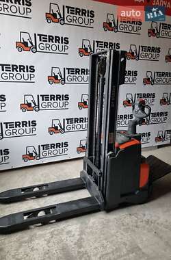 Вилочный погрузчик Toyota SM12 2017 в Виннице