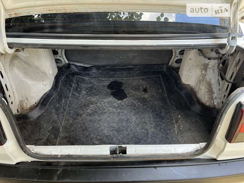 Седан Toyota Sprinter 1986 в Одессе