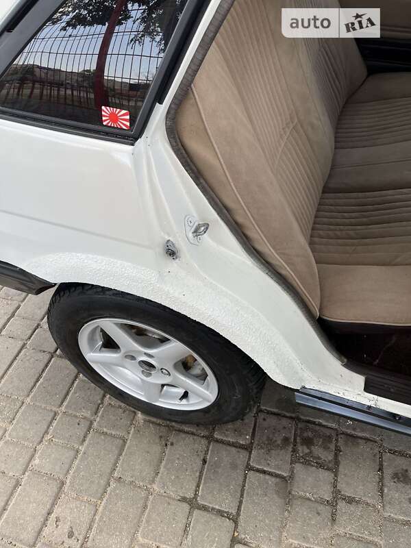 Седан Toyota Sprinter 1986 в Одессе