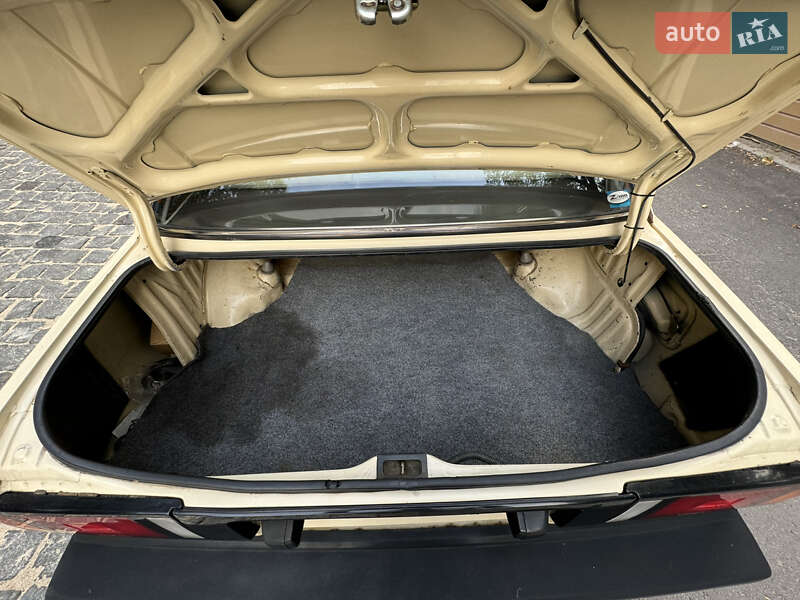 Седан Toyota Sprinter 1982 в Одессе фото 10 Седан Toyota Sprinter 1982 в Одессе