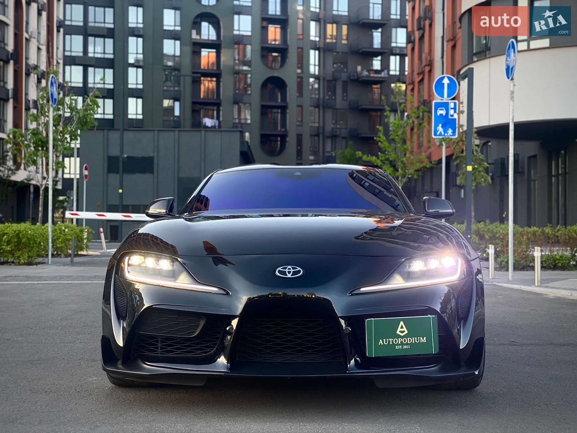 2019 Toyota Supra - фото 1