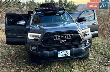 Пикап Toyota Tacoma 2018 в Хмельницком