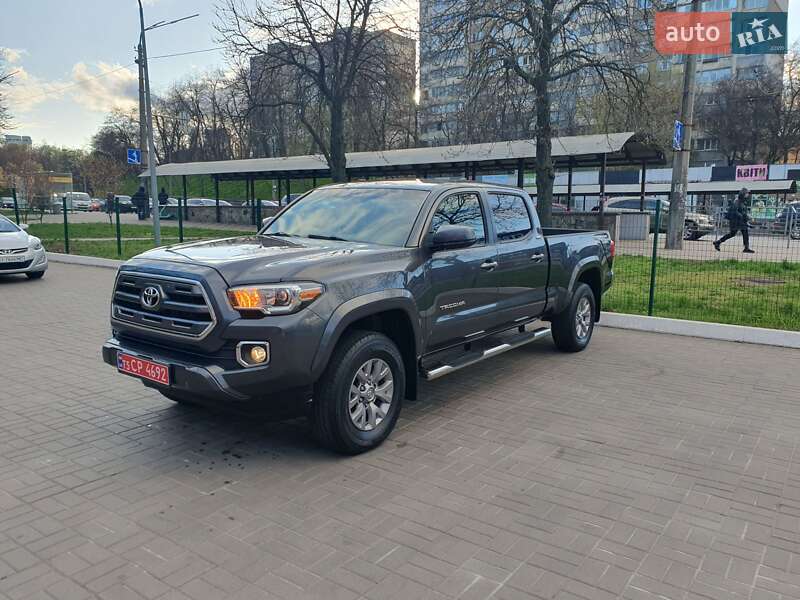 Пикап Toyota Tacoma 2017 в Киеве