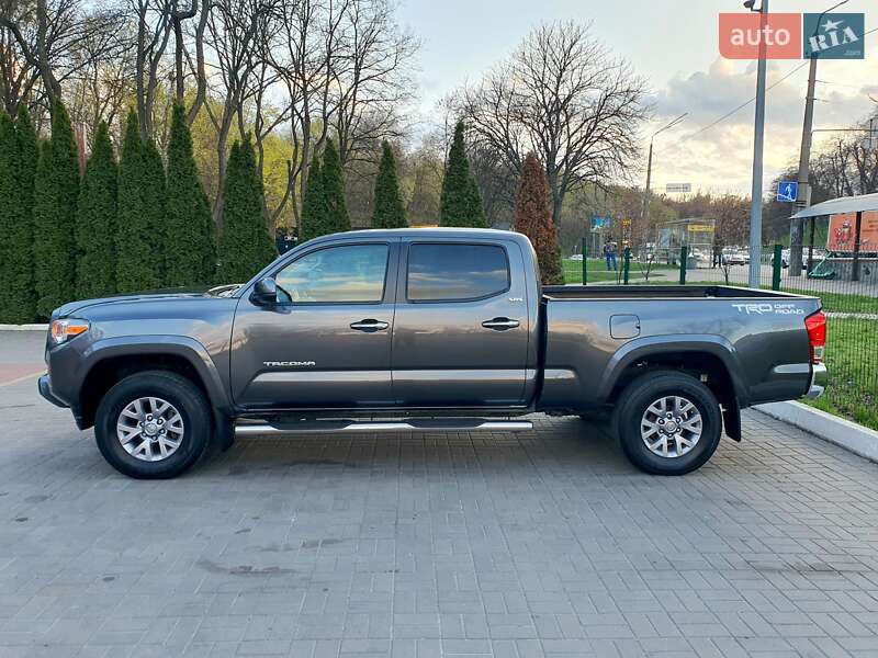 Пикап Toyota Tacoma 2017 в Киеве