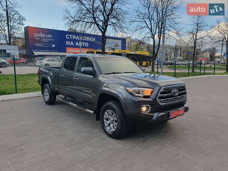 Пикап Toyota Tacoma 2017 в Киеве